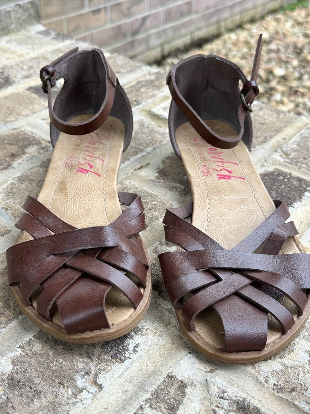 Blowfish girls sz 6 Brown Woven Ankle-Strap Sandals